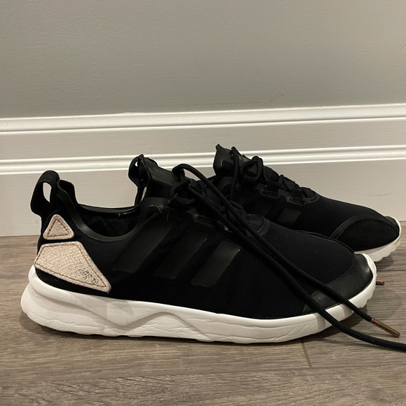 Adidas Flux with Rose Gold Women’s Sneakers - Picture 3 of 5